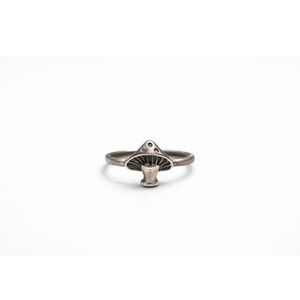 Silver Mushroom Ring | Size 8